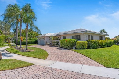 Lake Home For Sale in Boca Raton, Florida