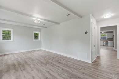 Charming and completely renovated 3-bedroom, 2-bath home on a - photo 5