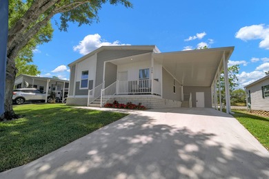 Lake Clay Home For Sale in Lake Placid Florida