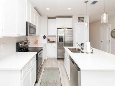Looking for a stunning 2023-built townhome in Sanford featuring - photo 8