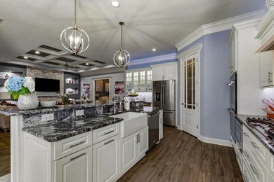 Spectacular custom built, stucco and stone, 4 bedroom, 3.5 bath - photo 14