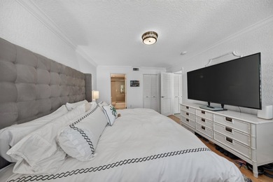 Beautifully updated and move-in ready, this spacious 2BR/2BA - photo 14