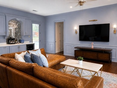 Rare opportunity in coveted Valley View Park Estates, known for - photo 18