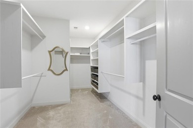 *LARGE PRICE ADJUSTMENT* Absolute perfect 10! Rare FOUR BEDROOM - photo 25