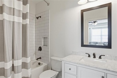 *LARGE PRICE ADJUSTMENT* Absolute perfect 10! Rare FOUR BEDROOM - photo 30