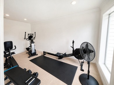 Rare opportunity in coveted Valley View Park Estates, known for - photo 33