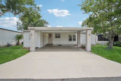 Lake Home For Sale in Plant City, Florida