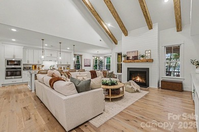 MOTIVATED SELLER! and WATERFRONT-DOCKABLE LOT! This 5 bedroom - photo 4