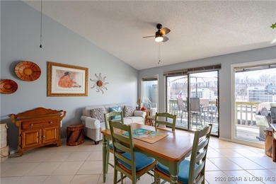 Super cute TOP FLOOR UNIT WITH BOAT SLIP! This is a great