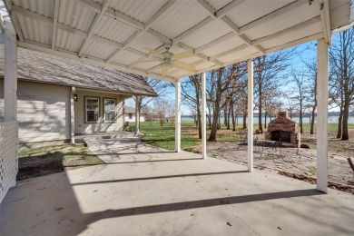 Richland Chambers Lake Home For Sale in Corsicana Texas