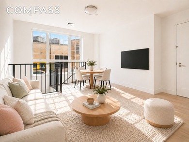 Duplex Townhouse Living in LIC with Private Outdoor Space - photo 1