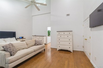 Beautiful townhouse condo offering comfort and convenience. This - photo 13