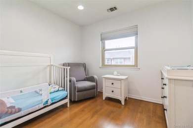 Beautiful townhouse condo offering comfort and convenience. This - photo 14