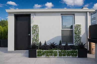 A rare three bedroom duplex with expansive private outdoor space - photo 15