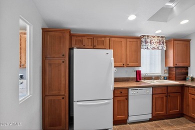 On Leased Land: On Golf course living in sought-after 55+ - photo 18
