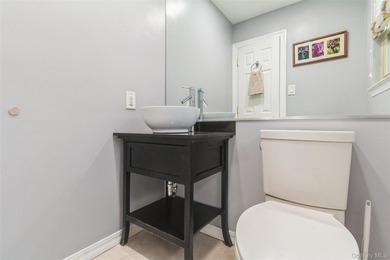 Beautiful townhouse condo offering comfort and convenience. This - photo 24