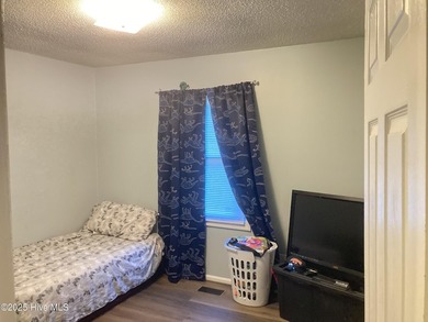 This 3 Bedroom, 2 Full Bath, Combination Kitchen and Dining room - photo 20