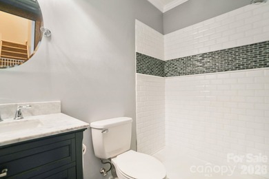 Welcome to this beautifully updated 5-bedroom, 4-bathroom home - photo 24
