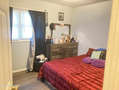 This 3 Bedroom, 2 Full Bath, Combination Kitchen and Dining room - photo 24