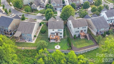 Welcome to this beautifully updated 5-bedroom, 4-bathroom home - photo 29