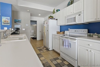 Wake up every morning to the stunning panoramic views at - photo 8