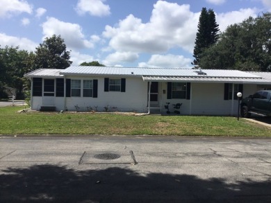 (private lake, pond, creek) Home For Sale in Titusville Florida