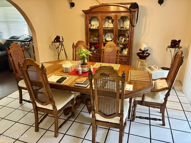 Boasting a fabulous location just 10 minutes from the beach - photo 22