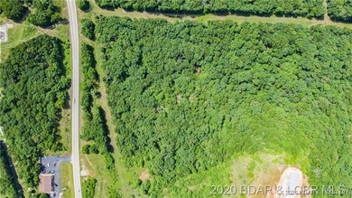 Prime highway front acreage ready for building a new commercial - photo 10