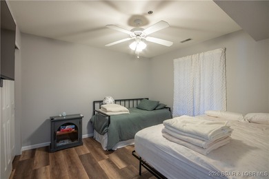 Small complex that is very well maintained and self managed to - photo 9