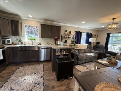 Discover your private coastal retreat in Shorepines Village, the - photo 11