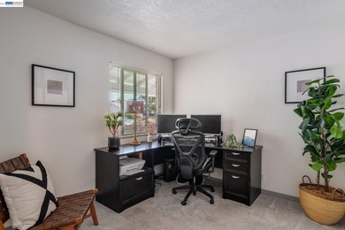 This GORGEOUS, FULLY REMODELED, EAST FACING, 4 bedroom, 2 - photo 33
