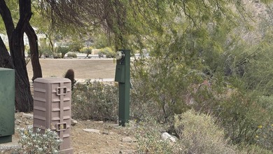 1.38 ACRE CUSTOM HOMESITE IN VERRADO. A natural foothill - photo 8