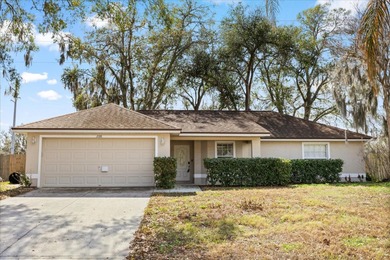 Lake Yale Home For Sale in Eustis Florida