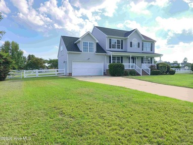 Opportunity meets potential in this spacious Queenswood home - photo 2
