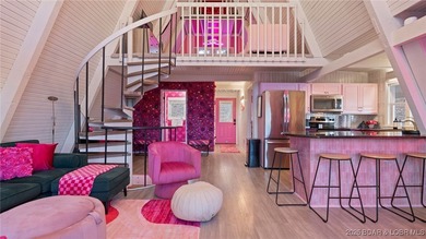 Rare opportunity to purchase a high-performing, turnkey - photo 2