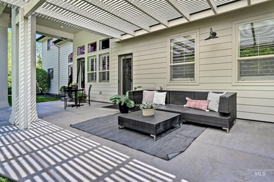 Stunning two-story home tucked away on Overlake Court in - photo 10
