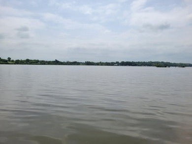 New Price! Waterfront Completely Furnished - Immaculate - photo 43