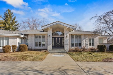 Beaver Lake Home For Sale in Mahomet Illinois