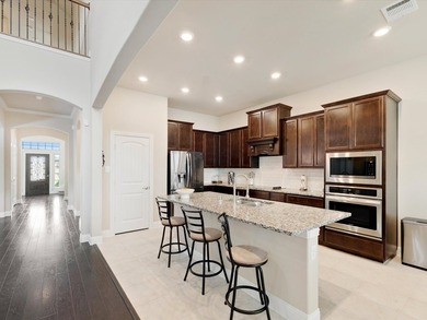 Welcome to this spacious and well-appointed home in Oak Point - photo 13