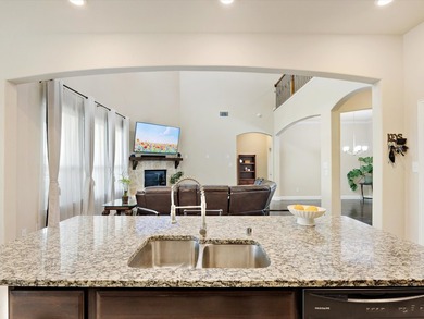 Welcome to this spacious and well-appointed home in Oak Point - photo 15