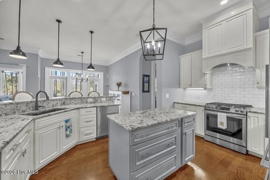 Welcome to this exceptional 4 bedroom, 3.5 bath home overlooking - photo 16