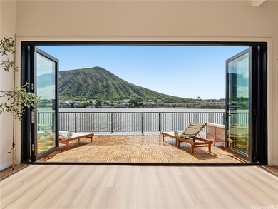 Beyond the palms and calm marina waters, this meticulously - photo 18