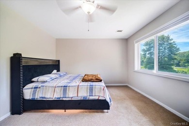 Move right into this beautifully maintained townhouse in the - photo 19