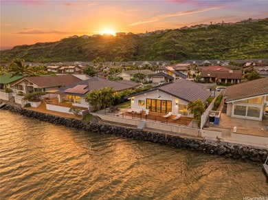 Beyond the palms and calm marina waters, this meticulously - photo 25