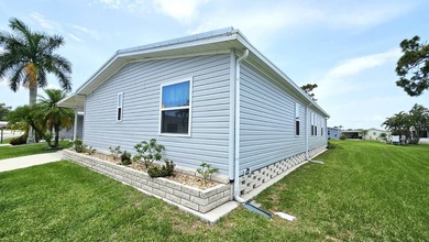 This well-maintained 3-bedroom, 2-bath home offers 1,378 square - photo 4