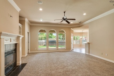 Beautifully designed home featuring freshly installed carpet - photo 4