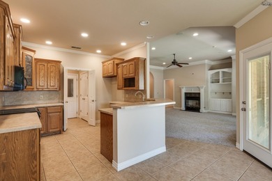 Beautifully designed home featuring freshly installed carpet - photo 10