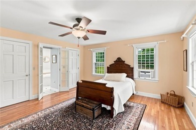 Tucked away at the corner of Ferry Road and Griswold Avenue - photo 21