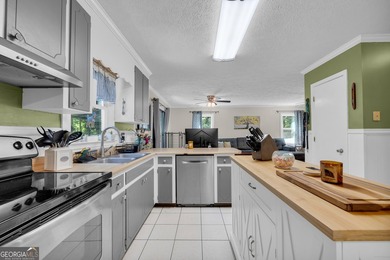 Motivated Seller!!! Adorable Cape Cod-style home offering charm - photo 35
