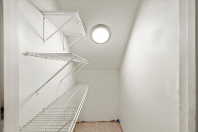 Calling all Savvy Investors and 1st time homebuyers! Great - photo 38